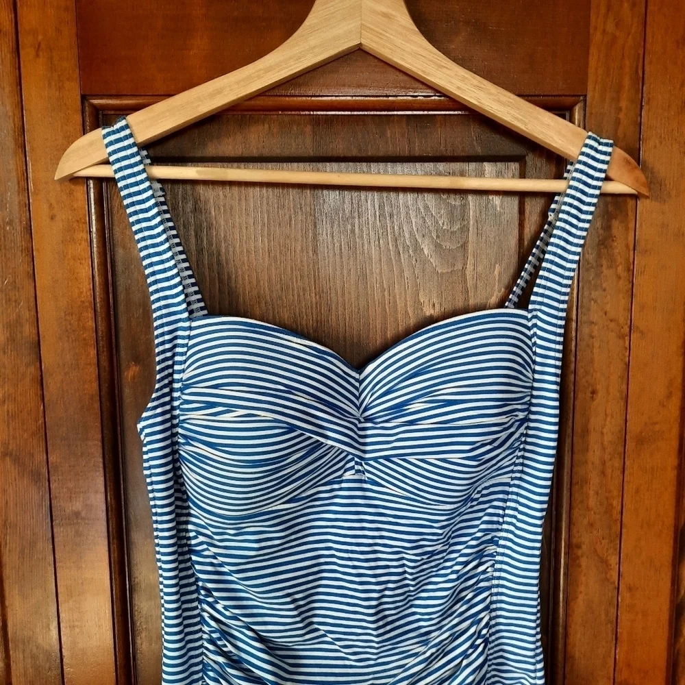 Nip Tuck Swim Sorrento Stripe Joanne One Piece Swimsuit Blue Mini Stripes Size 8